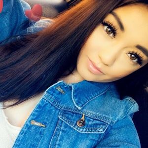 Meet your Posher, Elisa